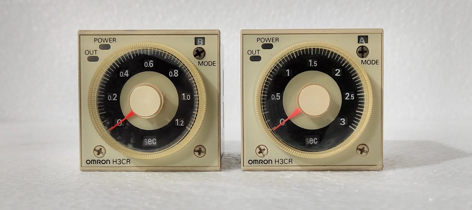 Omron  h3cr / H3CR Multi Timer 24 200/220/240 VAC Lot of 02 Pcs